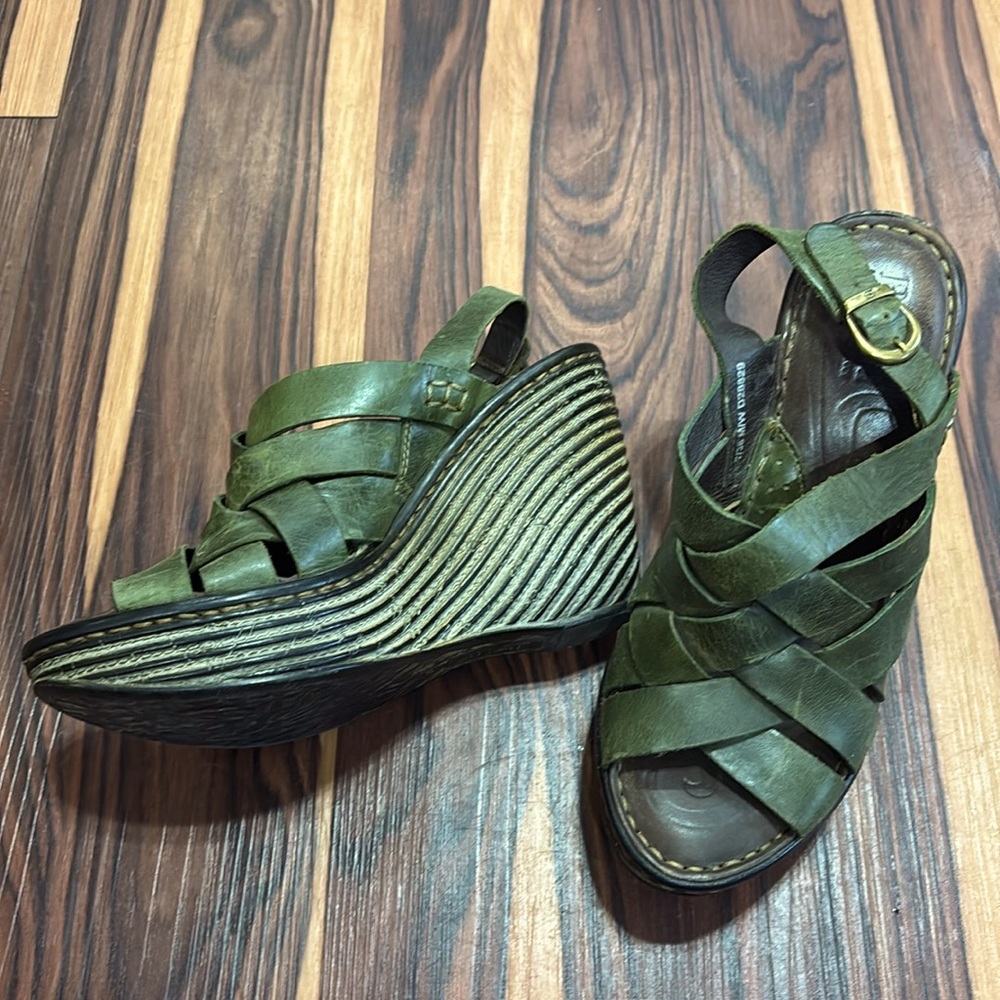 Lightly worn Born olive green wedge size 7